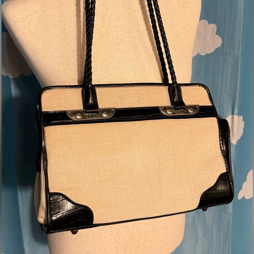 Vintage Bueno linen, silver tone southwest, leather shoulder bag.